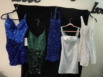 BRAND NEW PROM & FORMAL DRESSES — SIZE 4 & 6 — $100 EACH — FIRST COME FIRST SERVE 🔥