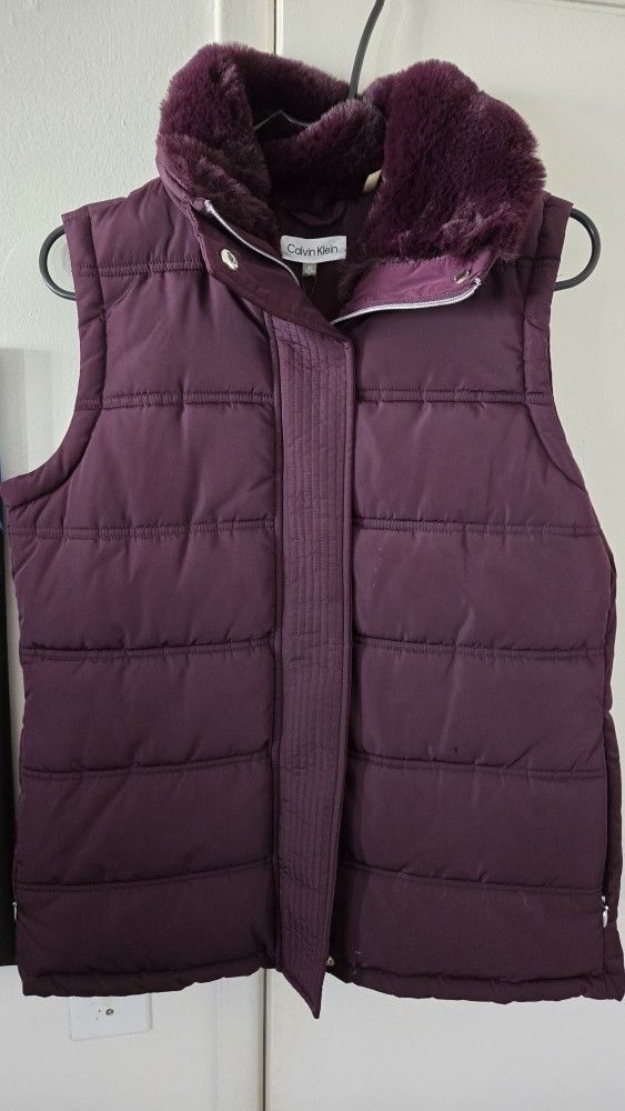 Calvin Klein Puffer Vest Size Small