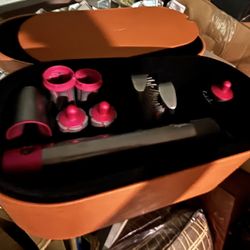 Dyson Airwrap With All Accessories - Like New! 