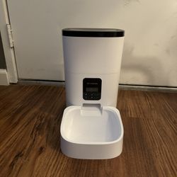 Bueteka wireless programmable automatic dog/cat feeder