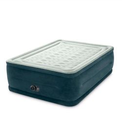 RAISED AIR MATTRESS WITH BUILT-IN PUMP