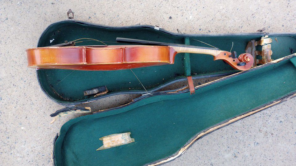 Antique Antonius Stradivarius Replica Violin!