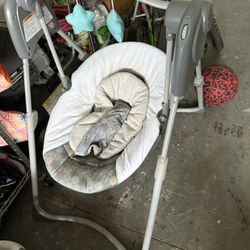 Baby swing