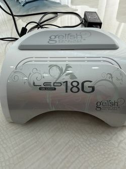 GELISH GEL NAIL LAMP