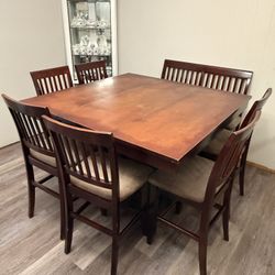 High Chair Table / Seats 8 People 