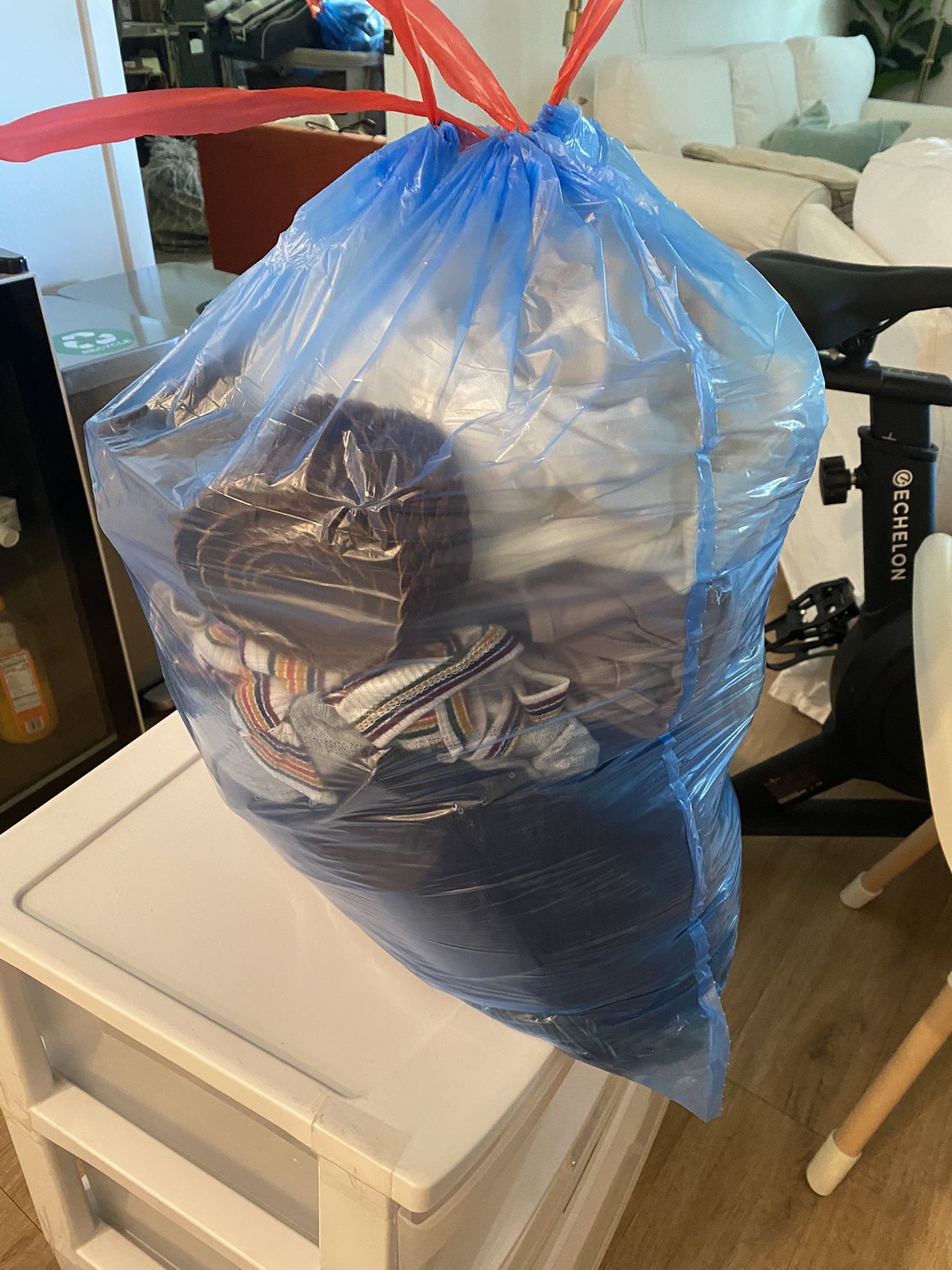 FREE Women’s Clothes & Baby Stuff