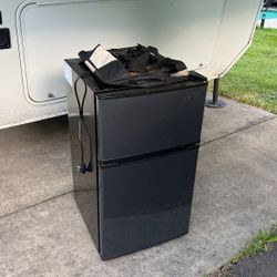 Mini Fridge Like New