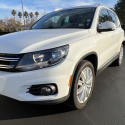 2015 Volkswagen Tiguan 2.0T SE Sport Utility 4D