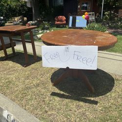Free Table And Desk- Curb Alert 