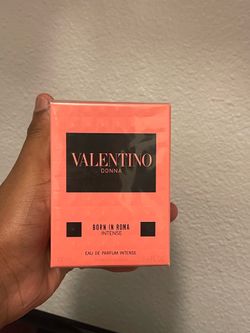 Valentino Donna Born in Roma Intense