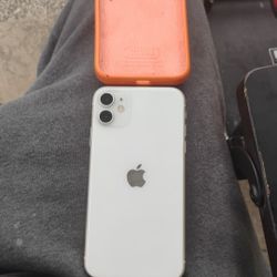 iPhone 11 White 