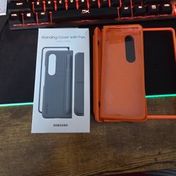 2 Z FOLD 4 Cases With StandsAnd 2 S-PENS