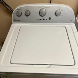 Whirlpool Electric Washer And Dryer ( USED GOOD CONDITION) BOTH WORKS 100%. PRICE IS FOR BOTH