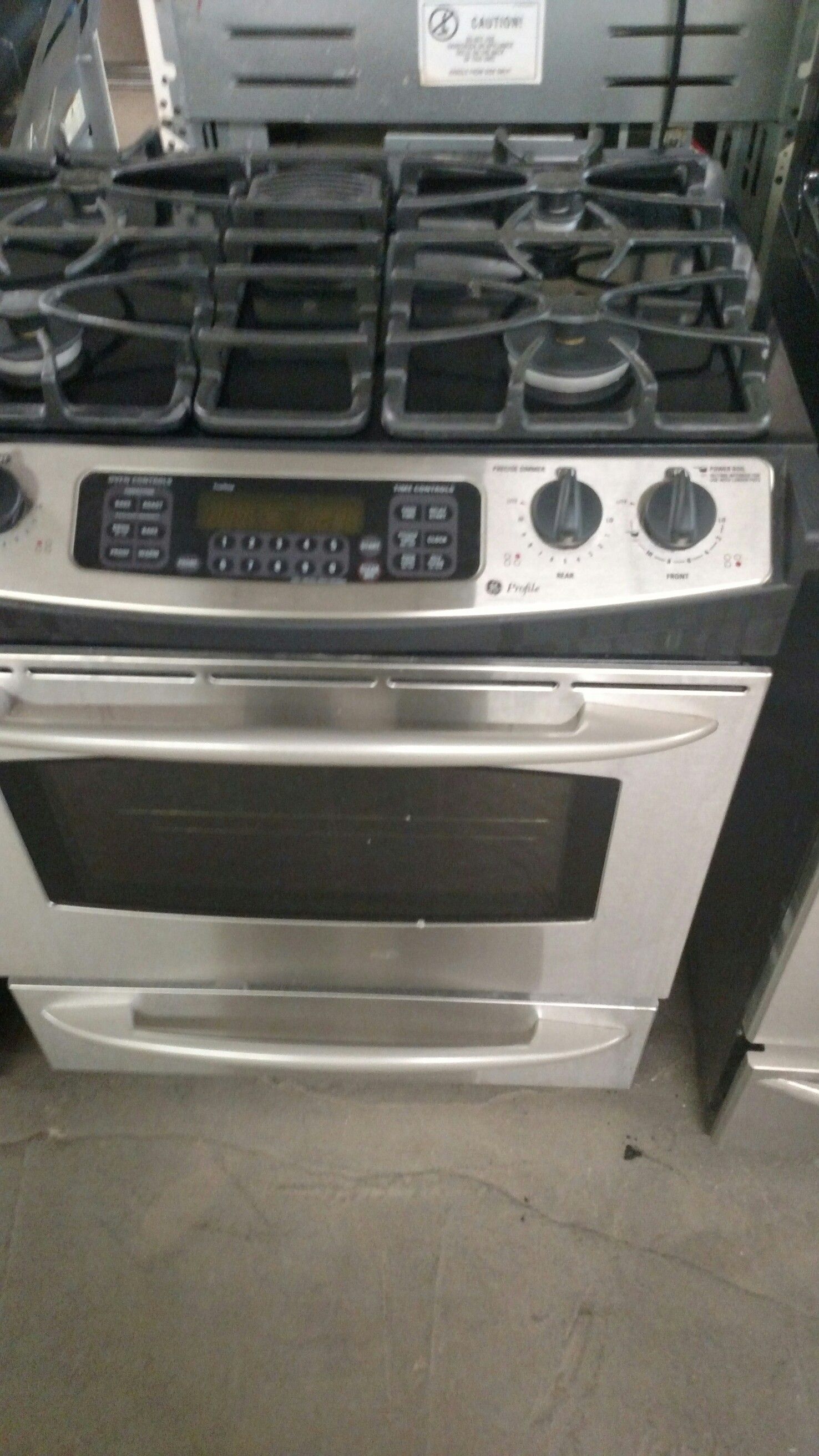 GE profile gas stove for Sale in Berlin, CT OfferUp
