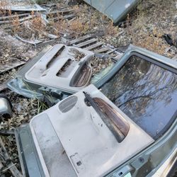 Auto Parts Ford Excursion Doors