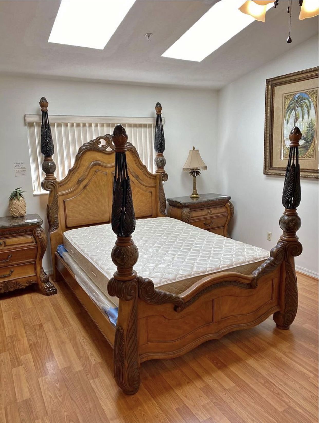 Queen Size Aico Bedroom Set ( Deliver Available)