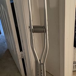 Crutches 
