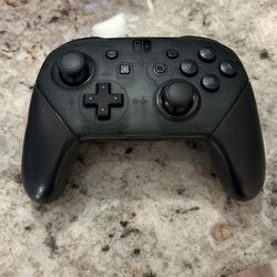 Used Nintendo Switch Pro Controller