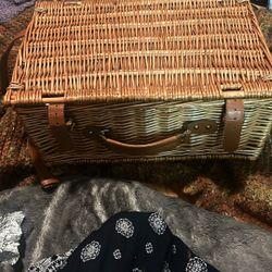 Happy Picnic Basket In Brand New Condition