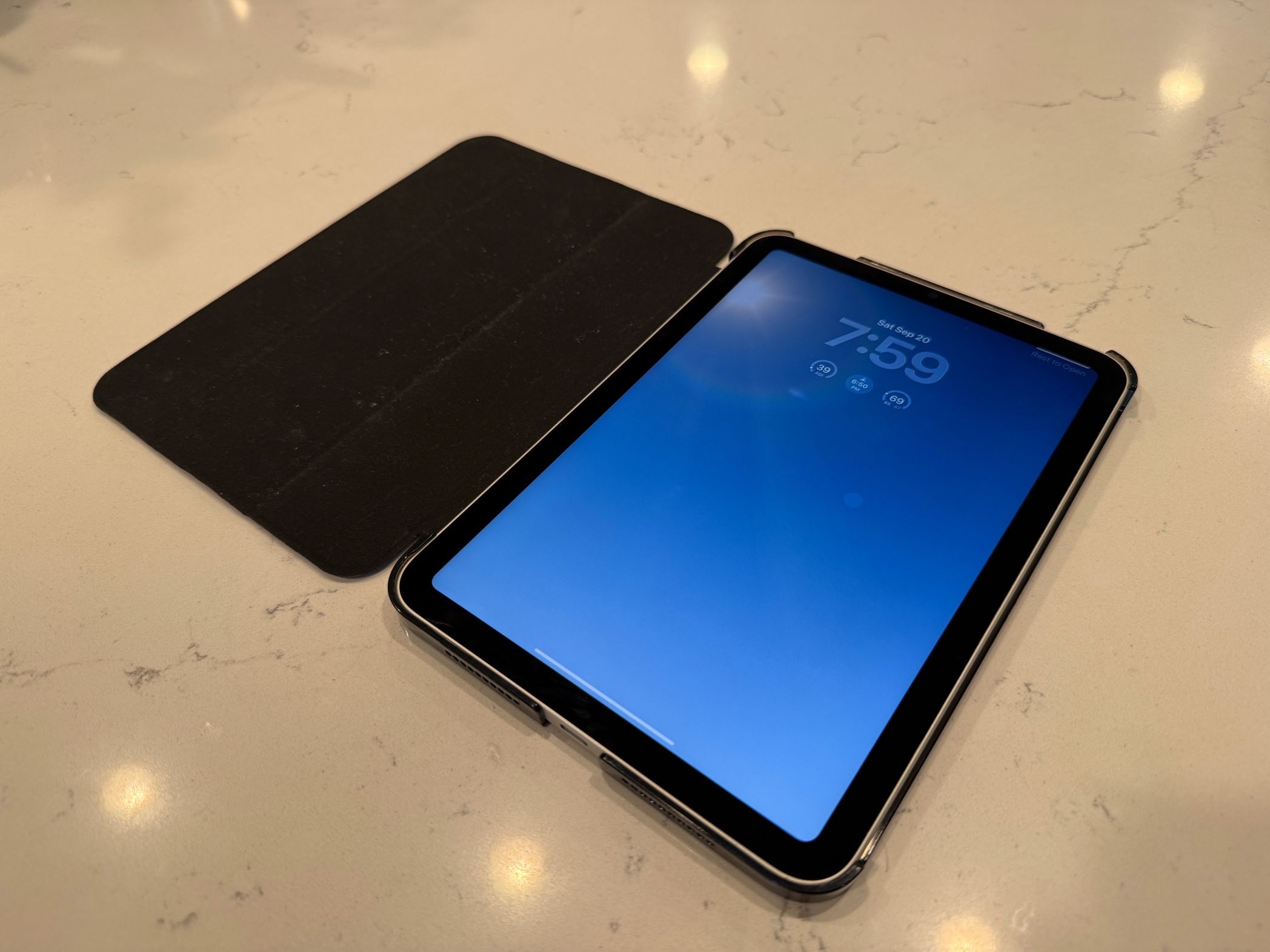 iPad Mini 6 With Case
