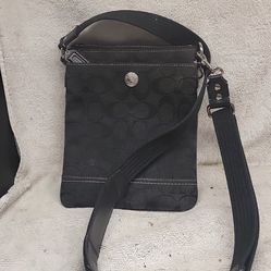 Coach Signature Black Women’s Detachable Rectangular Crossbody Bag Zipper