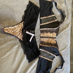 Victoria’s Secret Set 