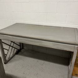 Ethan Allen Dynasty Desk