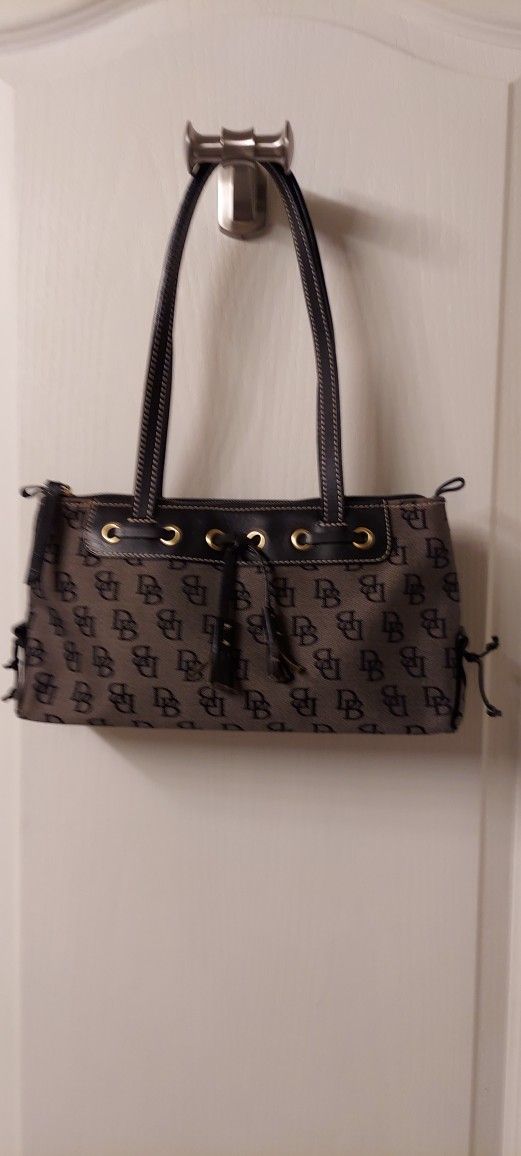 Dooney & Bourke Handbag
