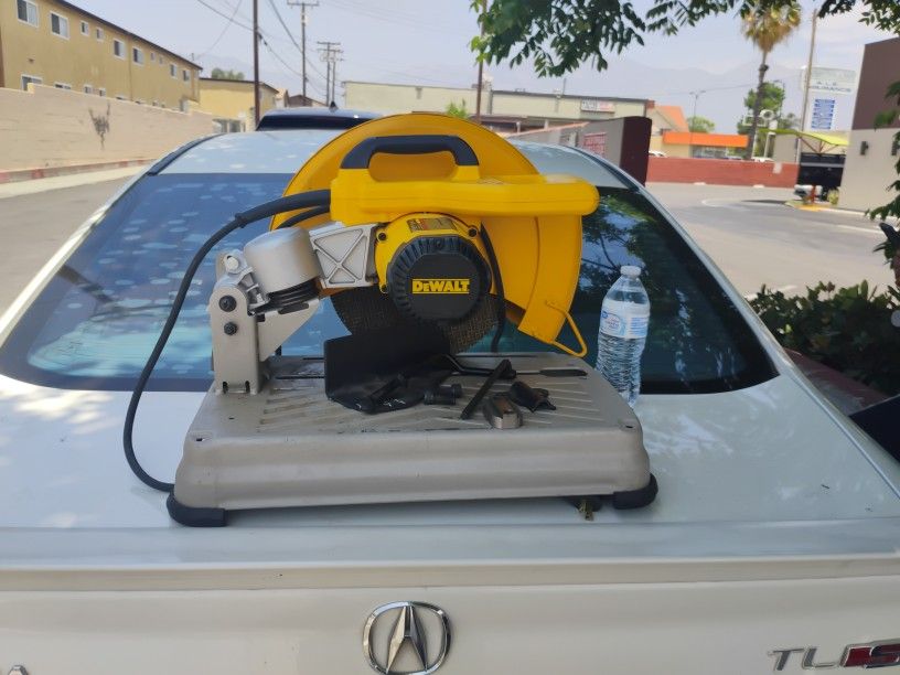 DeWalt 355mm Chop Saw Double Insulated 25.4mm Arbor