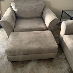 Arm Chair And Ottoman 