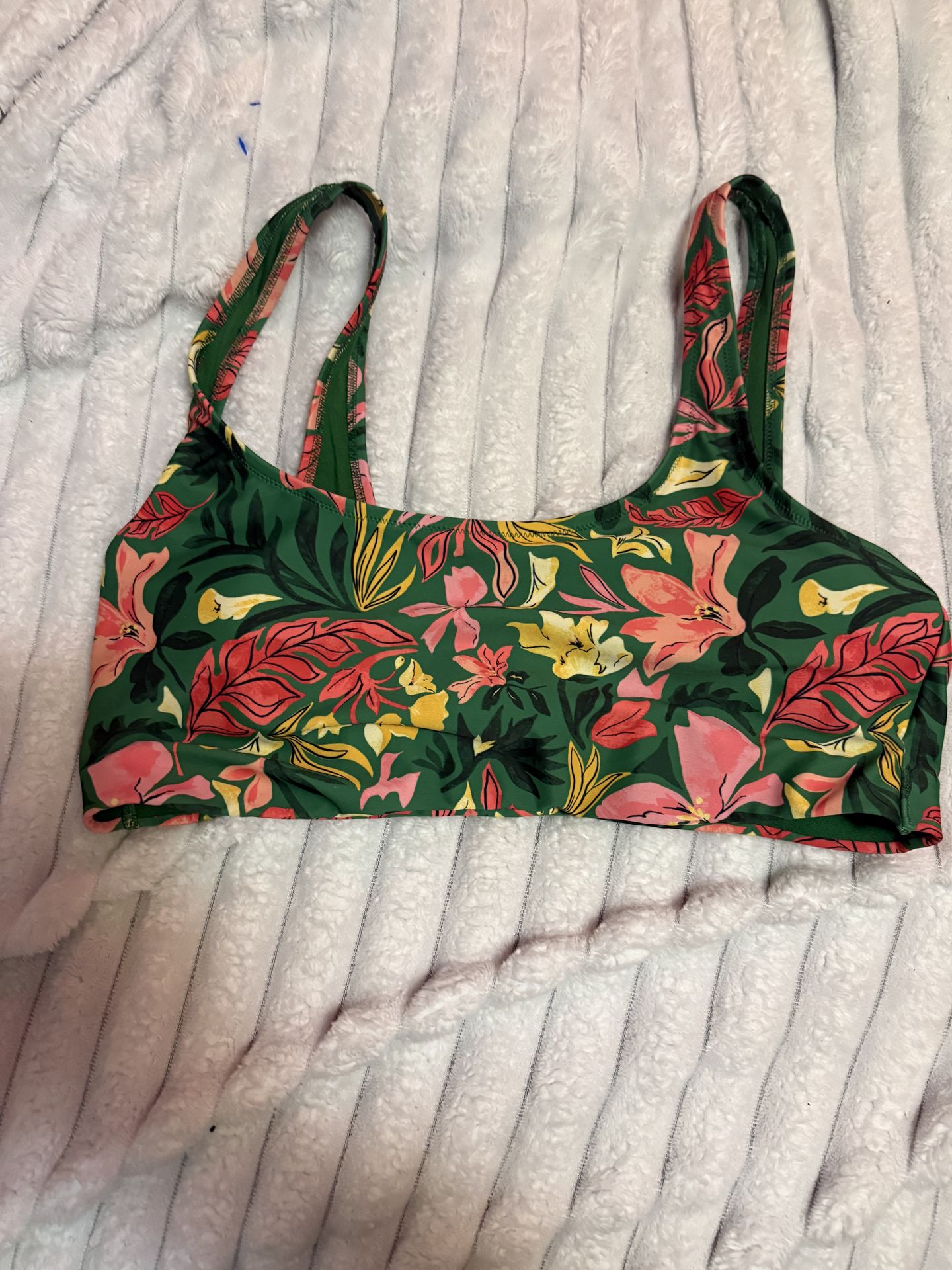 Bikini swimsuit top from Old Navy