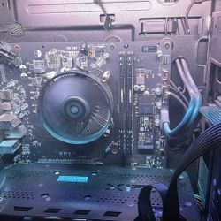 HP Omen Gaming PC – RX 7700 XT, Ryzen 7, 2TB SSD – For 1440p Gaming