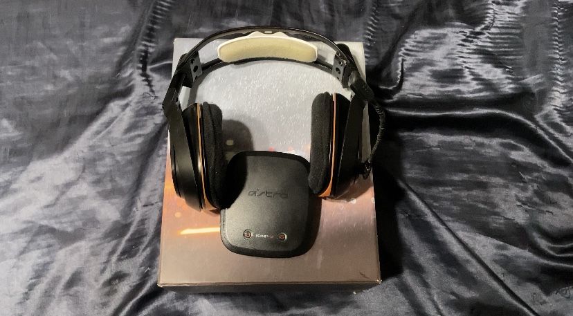 ASTRO A50 HEADSET (PC, XBOX, PLAYSTATION)