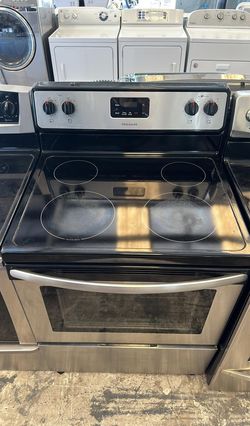 Frigidaire Glass top Stove/Oven Stainless Steel With Self cleaning
