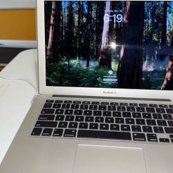 Apple MacBook Air 13” Mid 2011 4GB 256GB SSD macOS Sequoia