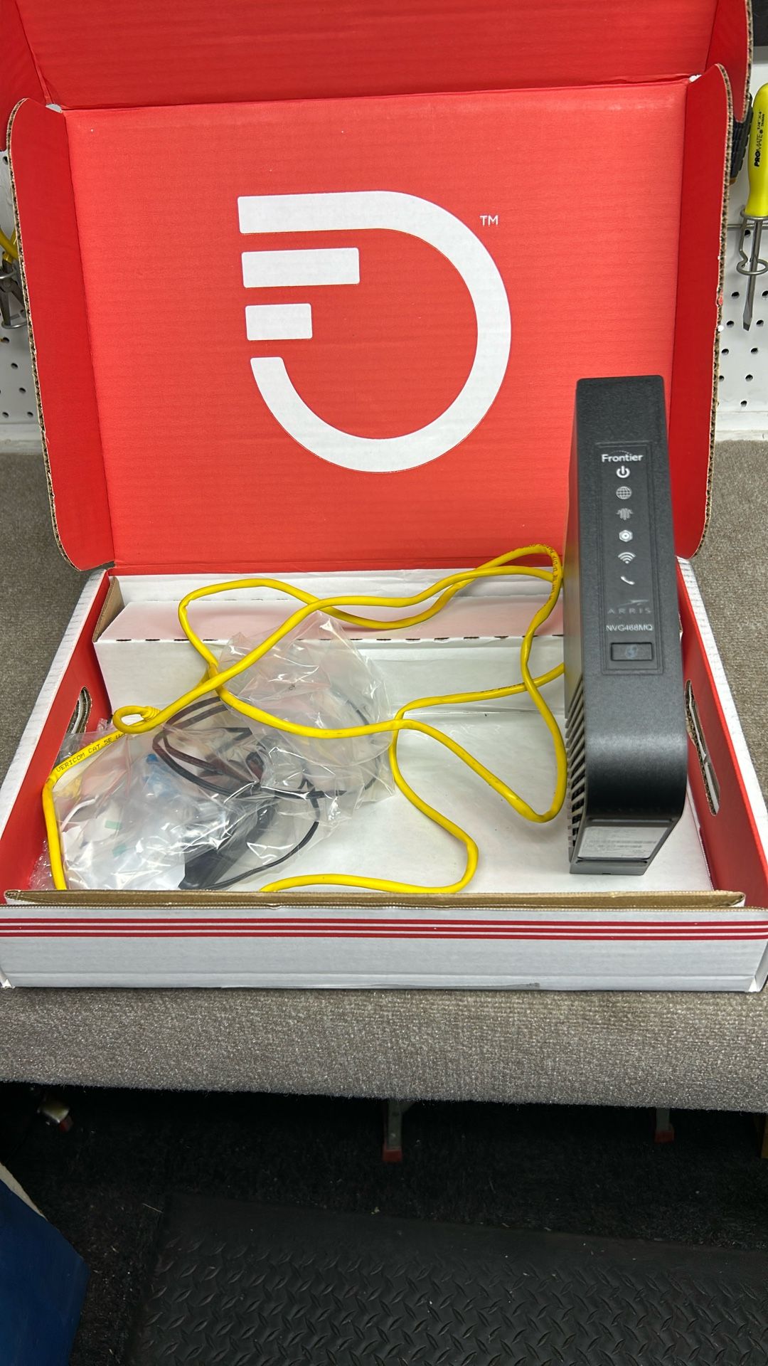 Arris Frontier Ethernet Gateway Wi-Fi Modem Router NVG468MQ with adapter/Cat5