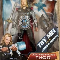 THOR 2011 LIGHTNING POWER  $20 10"Action Figure Lights Sound ! $ Drop ! 💁🏻‍♂️