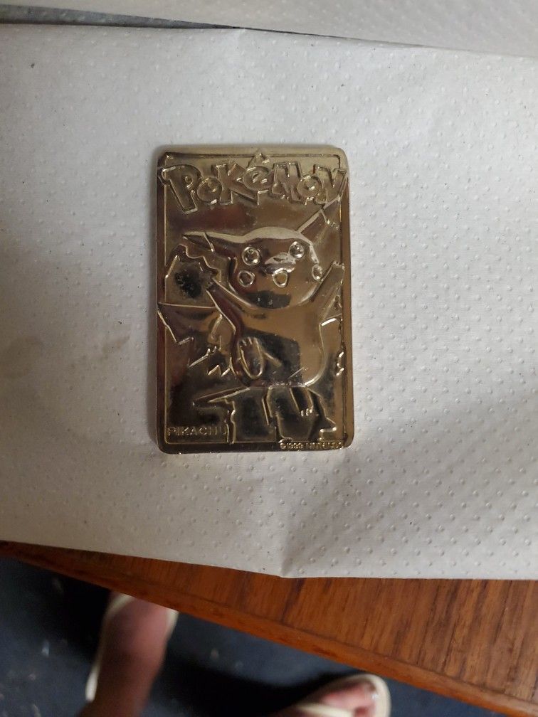 24 karat gold plated collectors items pokemon Pickett 2