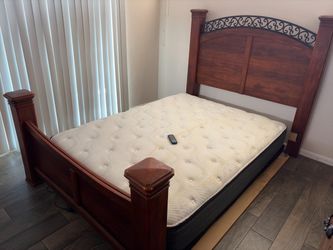 Adjustable bed and queen mattress