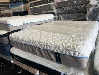 King mattress tempur-pedic luxe soft 🦾