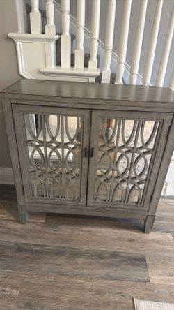 Free cabinet