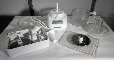 Kitchen Aid Food Processor plus the works!