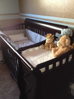 Baby Crib With Attached Changing Table and 3 Drawers