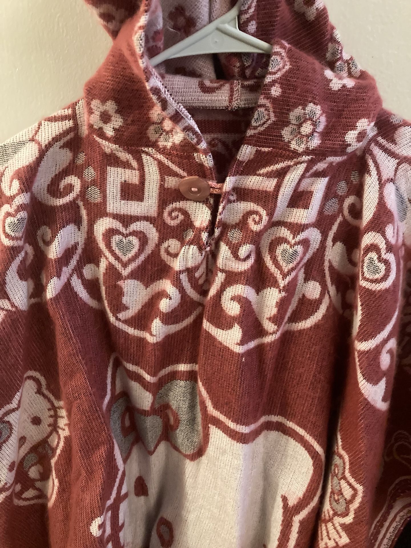 Hello Kitty poncho