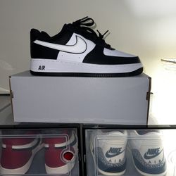 NIKE AIR FORCE 1 Men’s Size 9 New !!