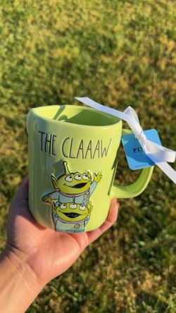 The Clawww Mug
