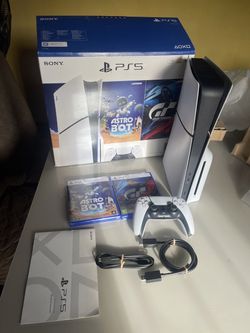 4  month used play station 5