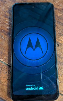 Motorola Moto G play cell phone