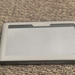 Bose Soundlink Bluetooth Speaker 