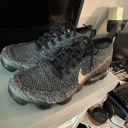 Nike Air Vapormax Flyknit 10.5